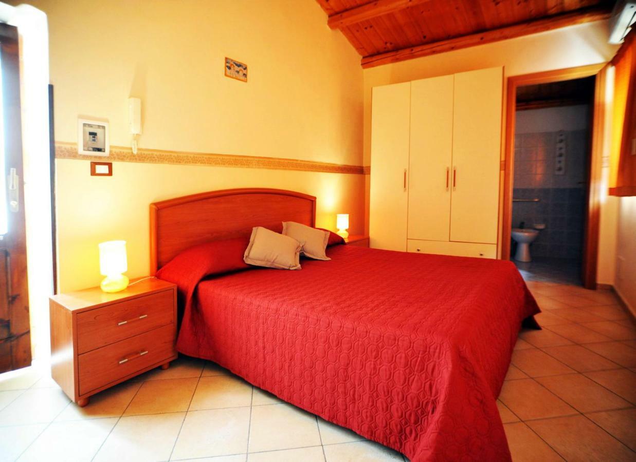 B&B Isola Del Sole Noto Exterior foto